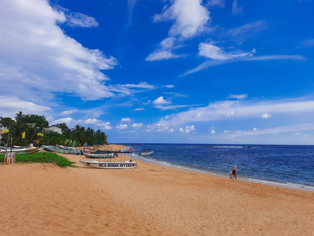 Unawatuna Guest Exterior photo